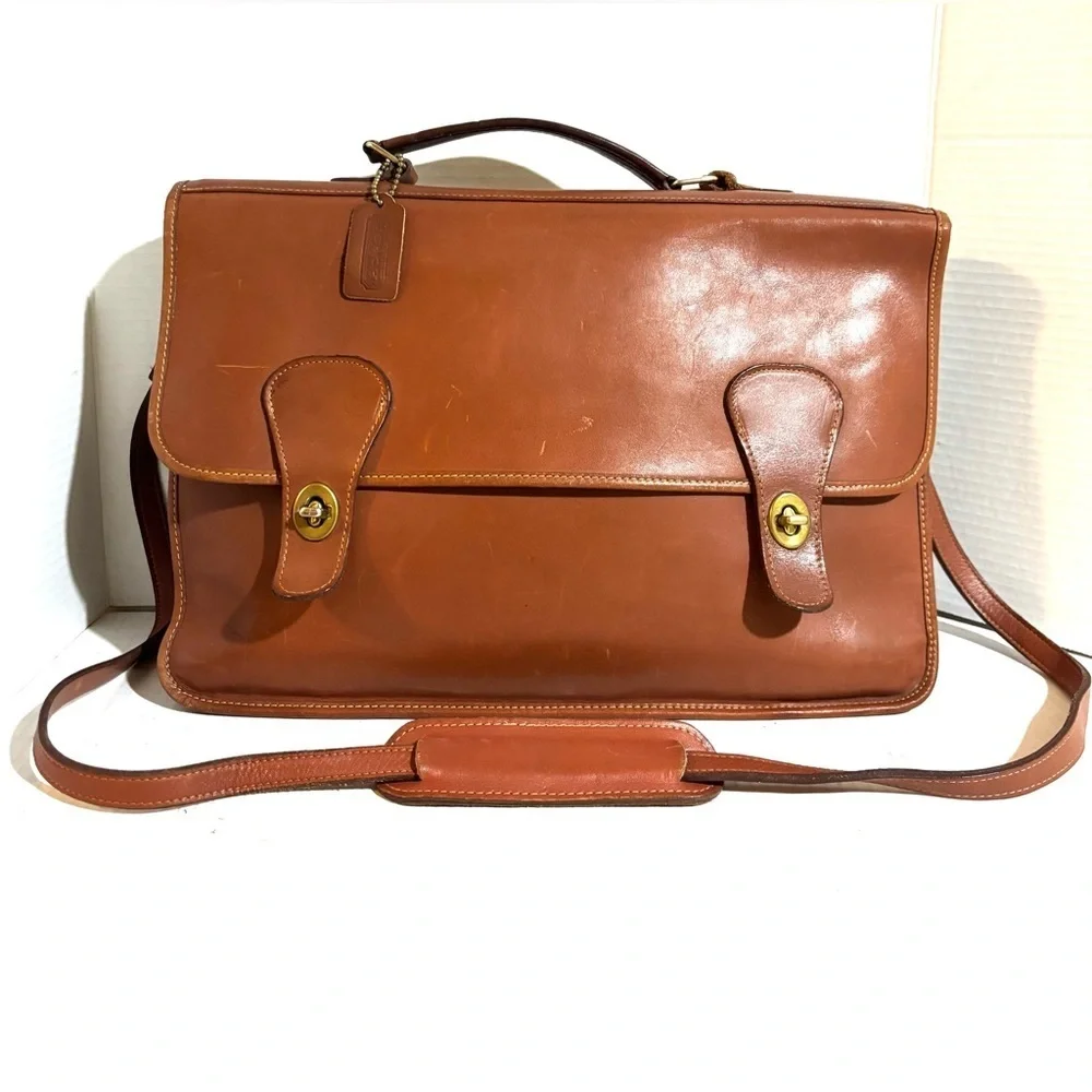 Coach unisex Classic Brown Leather messenger Bag